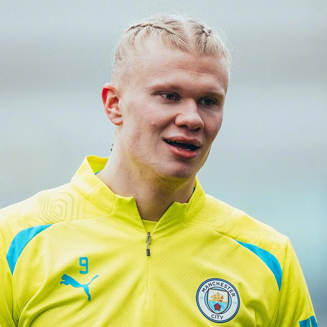 阿隆索：球队内部非常团结，阿诺德在皇马有适应过程是正常的