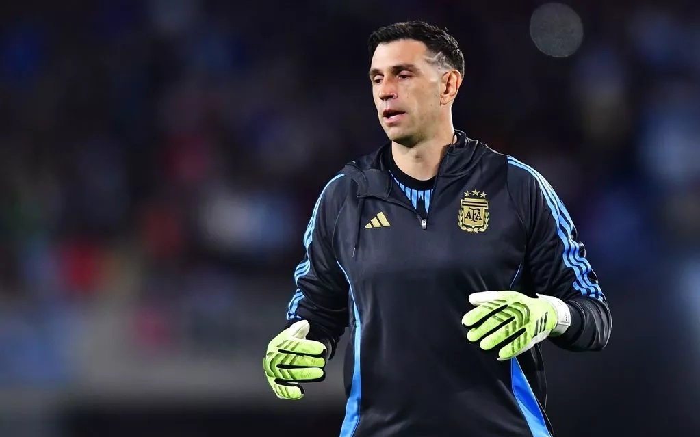 爆冷！广东狂输山西14分，进攻拉胯失误多，奎因首秀拉胯