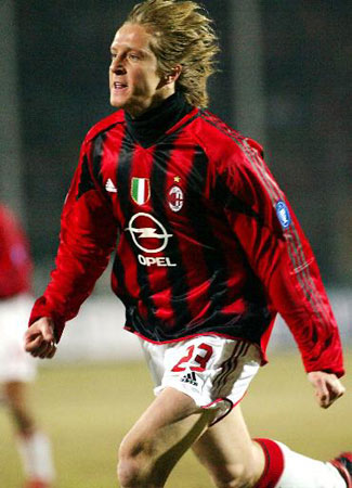 托纳利：我们把握机会不够好，然后每过一分钟比赛就会更沉重