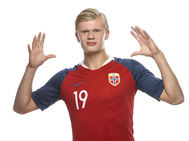 于根伟：目前并没有接触明天；下赛季的预算还跟这两年一样