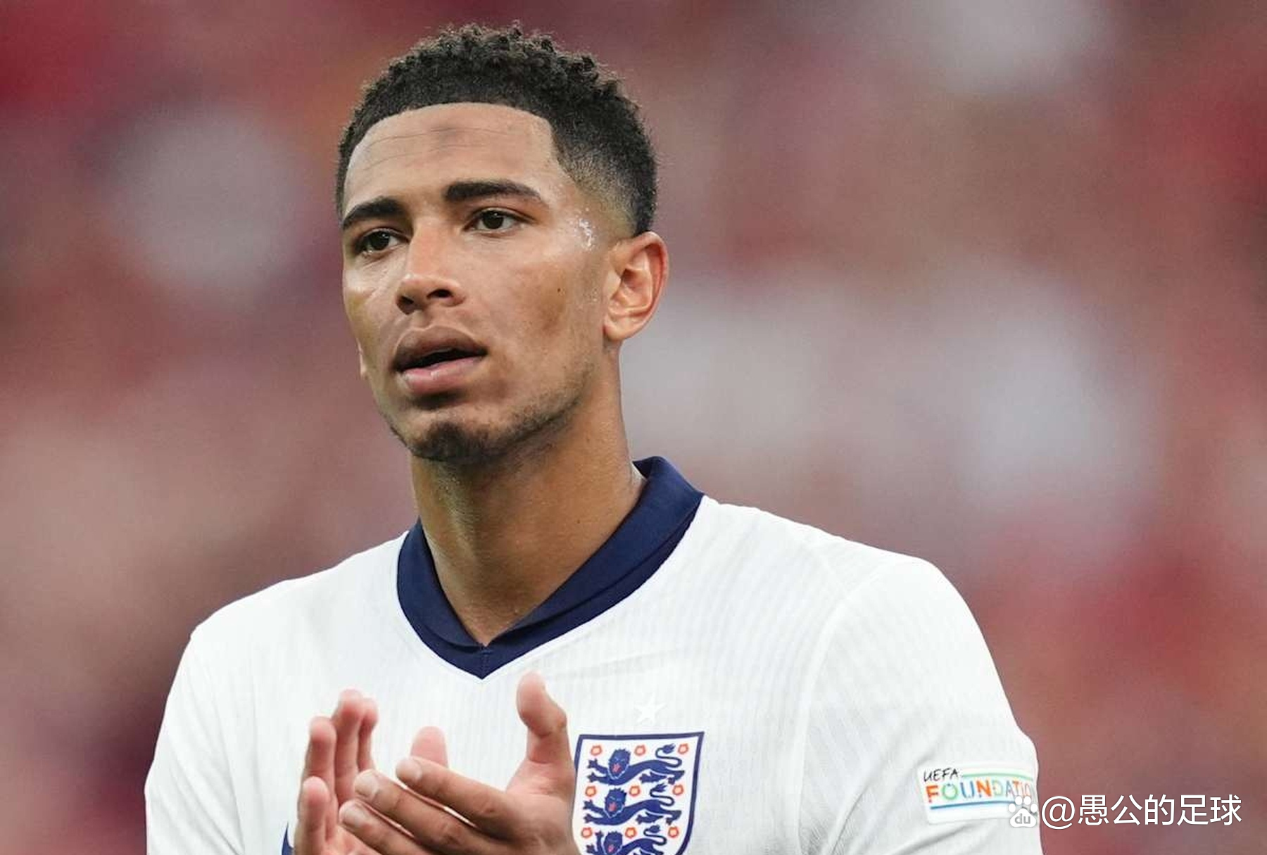 热那亚vs佛罗伦萨：洛伦佐-科隆博、厄斯蒂高首发，德赫亚、多多出战