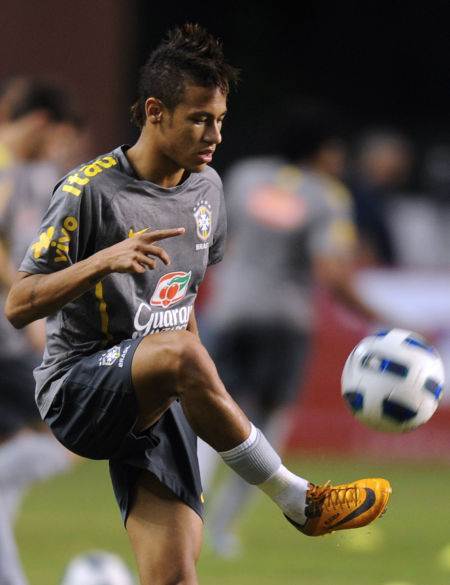 奥卡福尔抱怨没入选国家队，扎卡：有时候你得闭嘴去努力工作