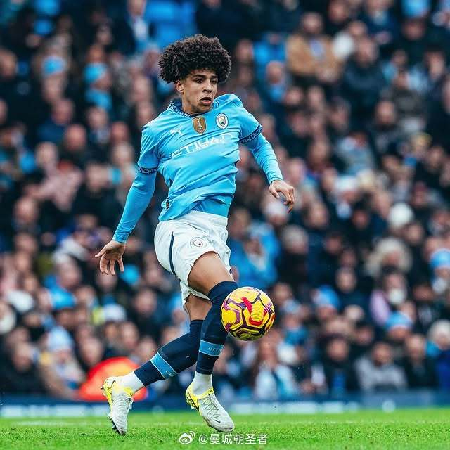 中后卫精准补防，挽救球队险境