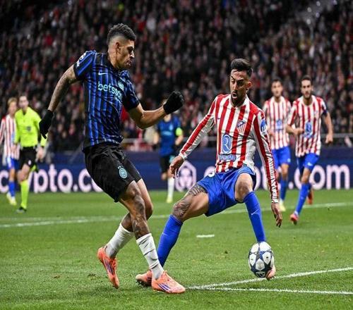 状态不错！4号秀克尼佩尔半场9中7轰18分