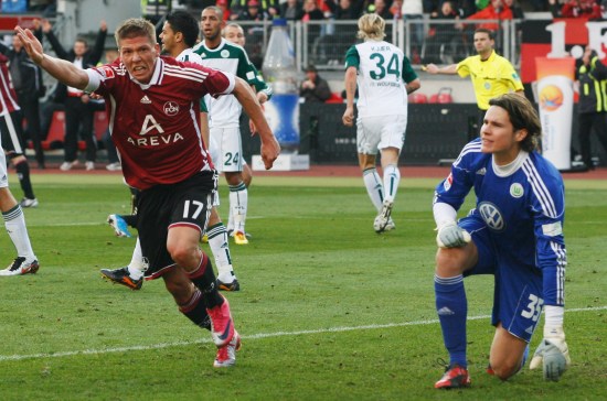 云南玉昆官方：与队长赵宇豪、中国香港球员徐宏杰完成续约